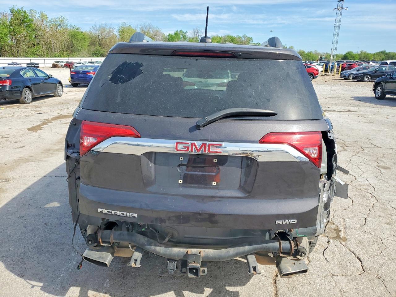 GMC ACADIA 2018 — 7