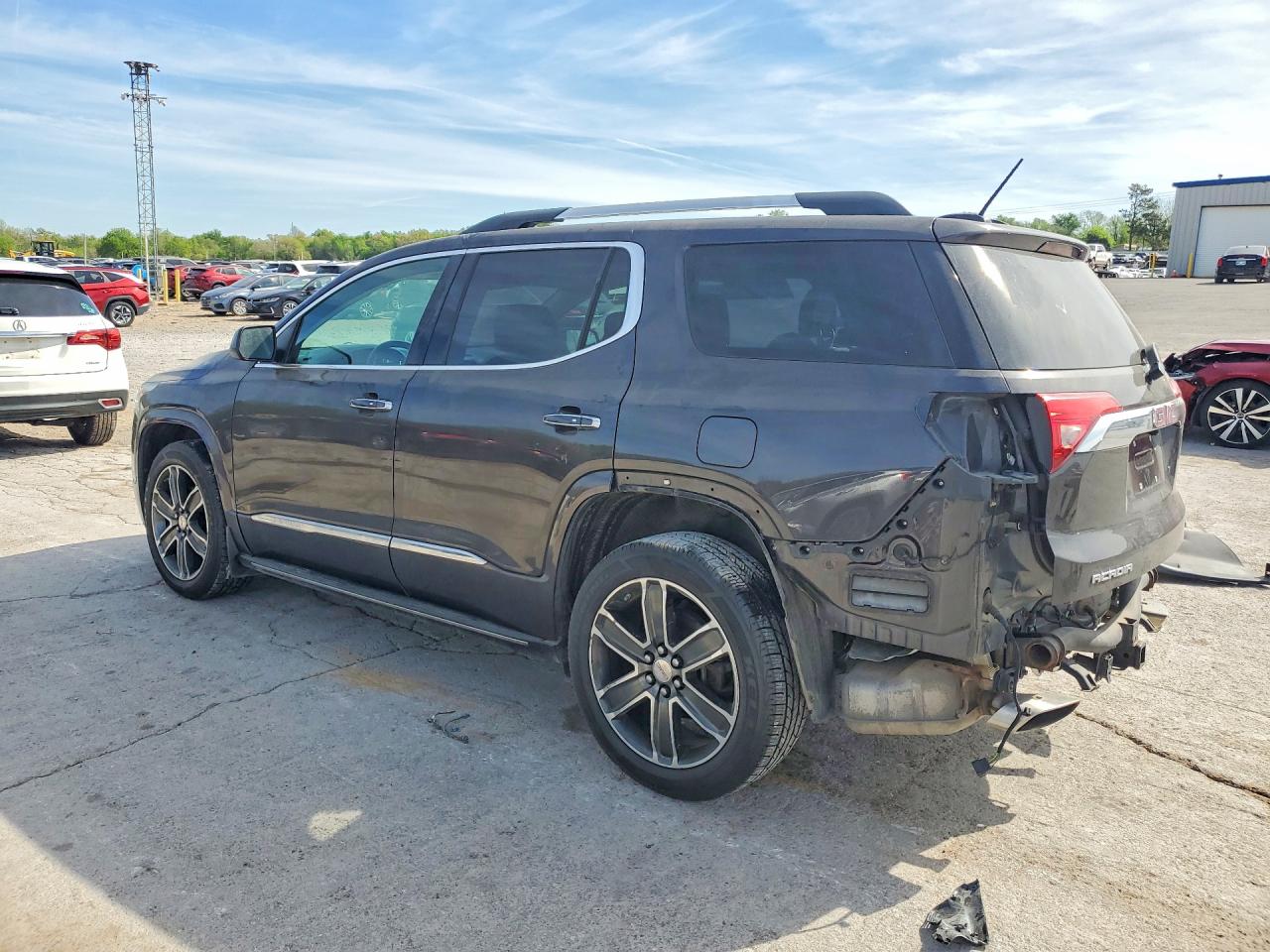 GMC ACADIA 2018 — 3