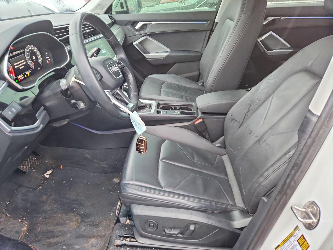 AUDI Q3 2020 — 8