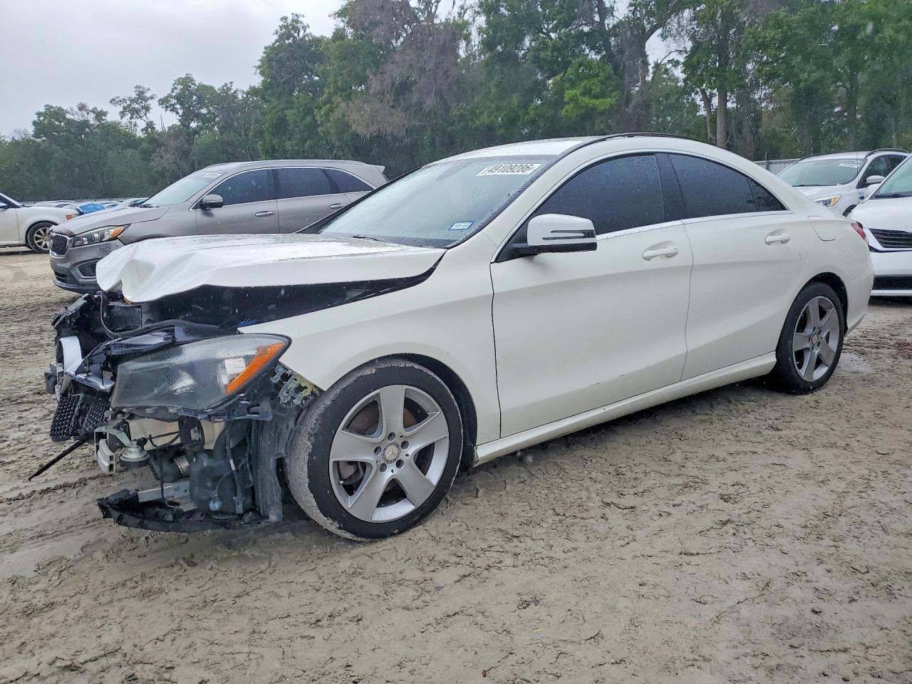 MERCEDES-BENZ CLA 2016 — 2