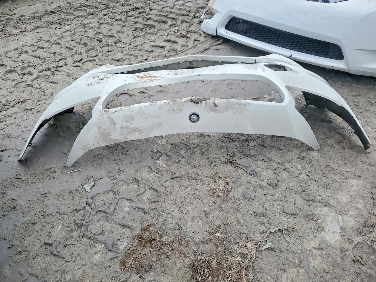 MERCEDES-BENZ CLA 2016 — 13