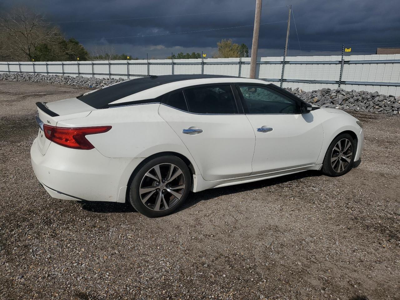 NISSAN MAXIMA 2016 — 4