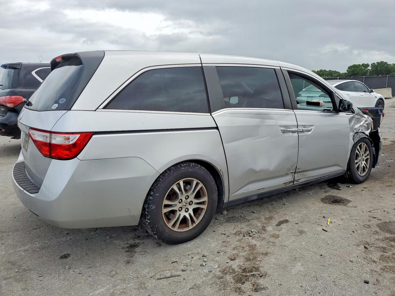 HONDA ODYSSEY 2013 — 4