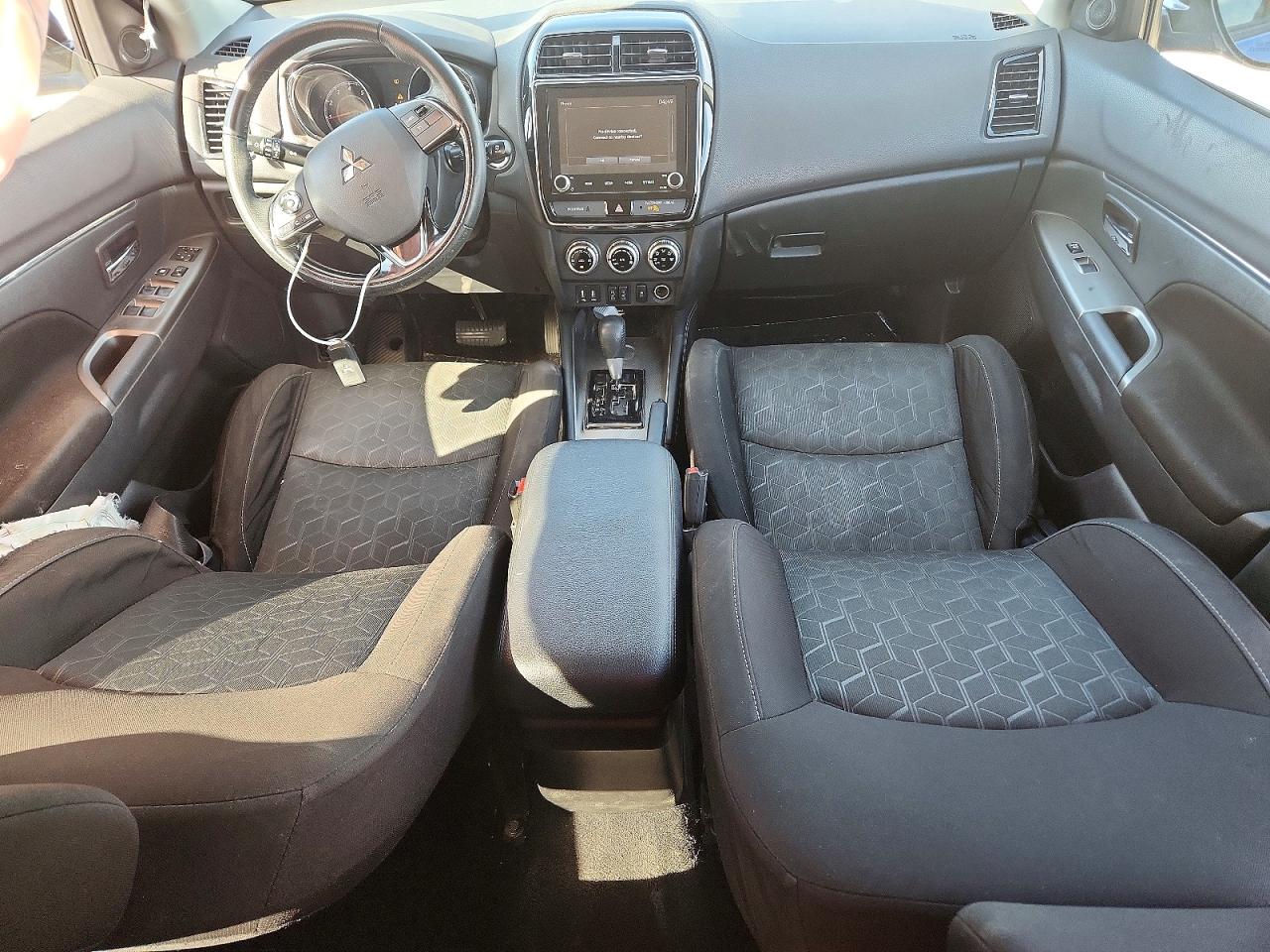MITSUBISHI OUTLANDER SPORT 2020 — 9
