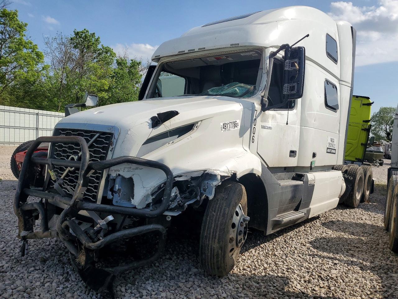 VOLVO VNL 2023 — 3