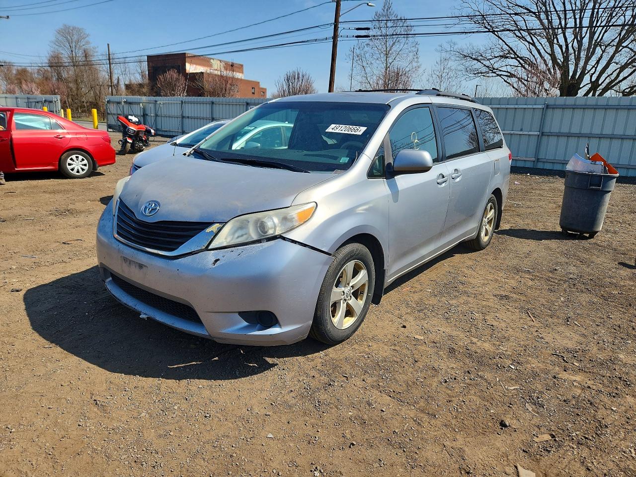 TOYOTA SIENNA 2014 — 2