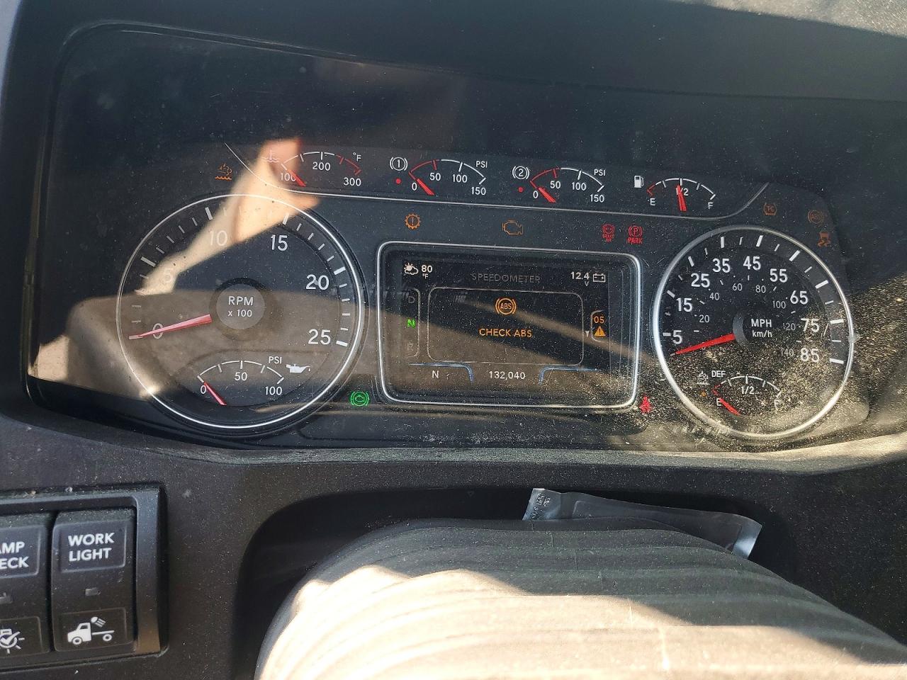 INTERNATIONAL LT625 2024 — 9