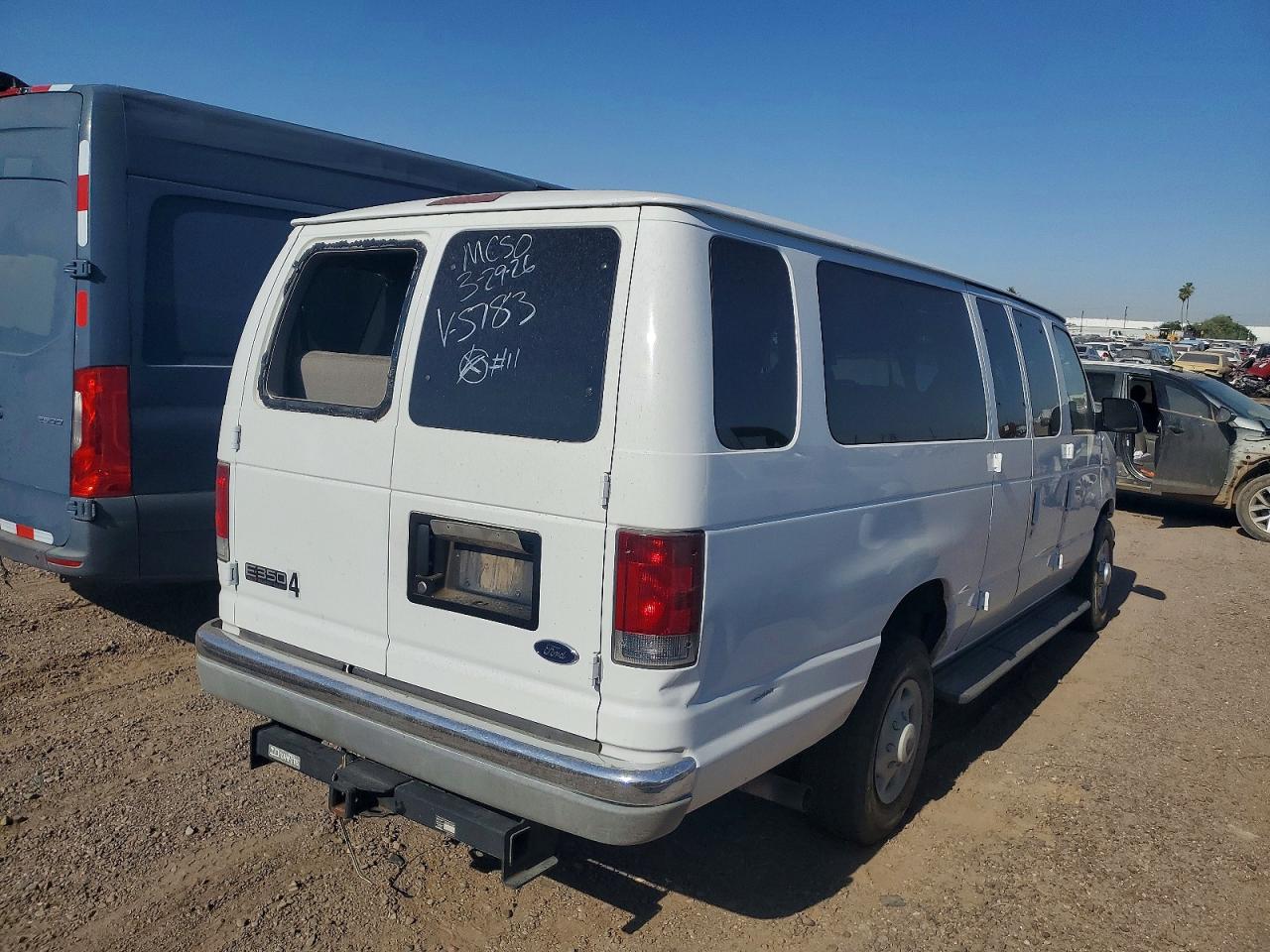 FORD ECONOLINE 2002 — 5
