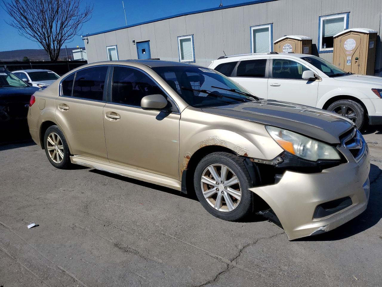 SUBARU LEGACY 2010 — 5