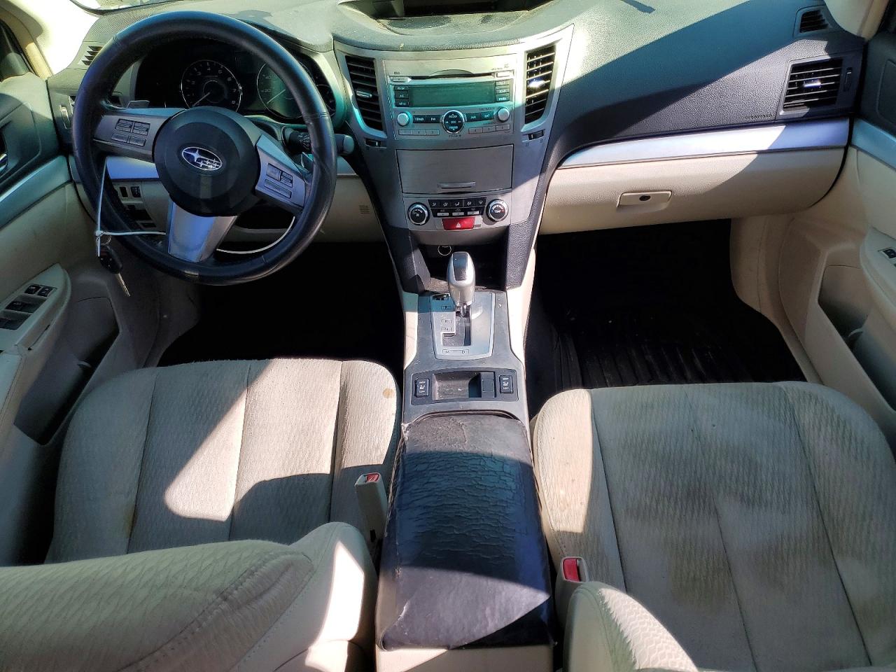 SUBARU LEGACY 2010 — 9