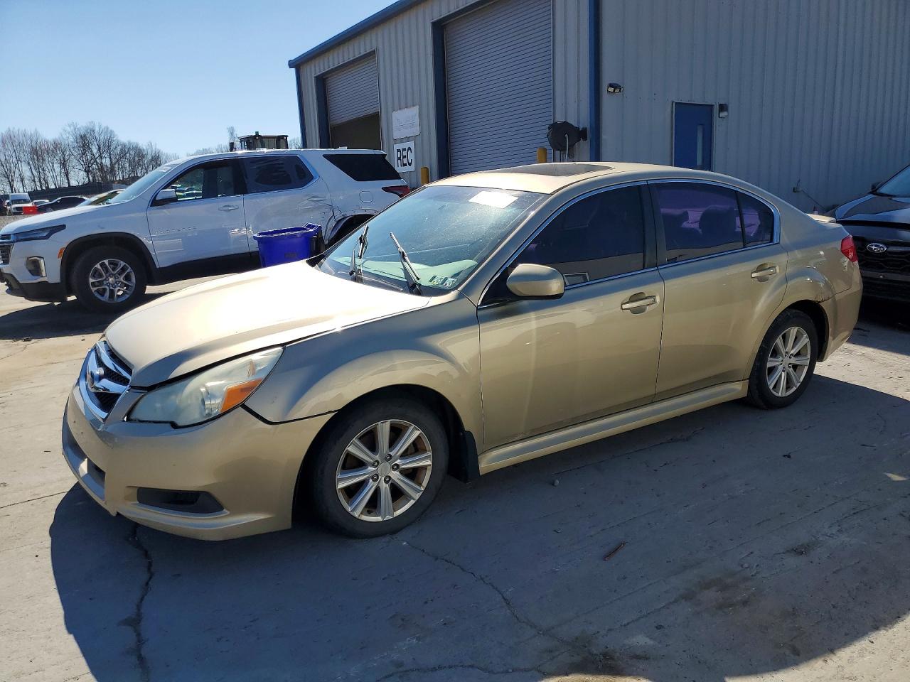 SUBARU LEGACY 2010 — 2