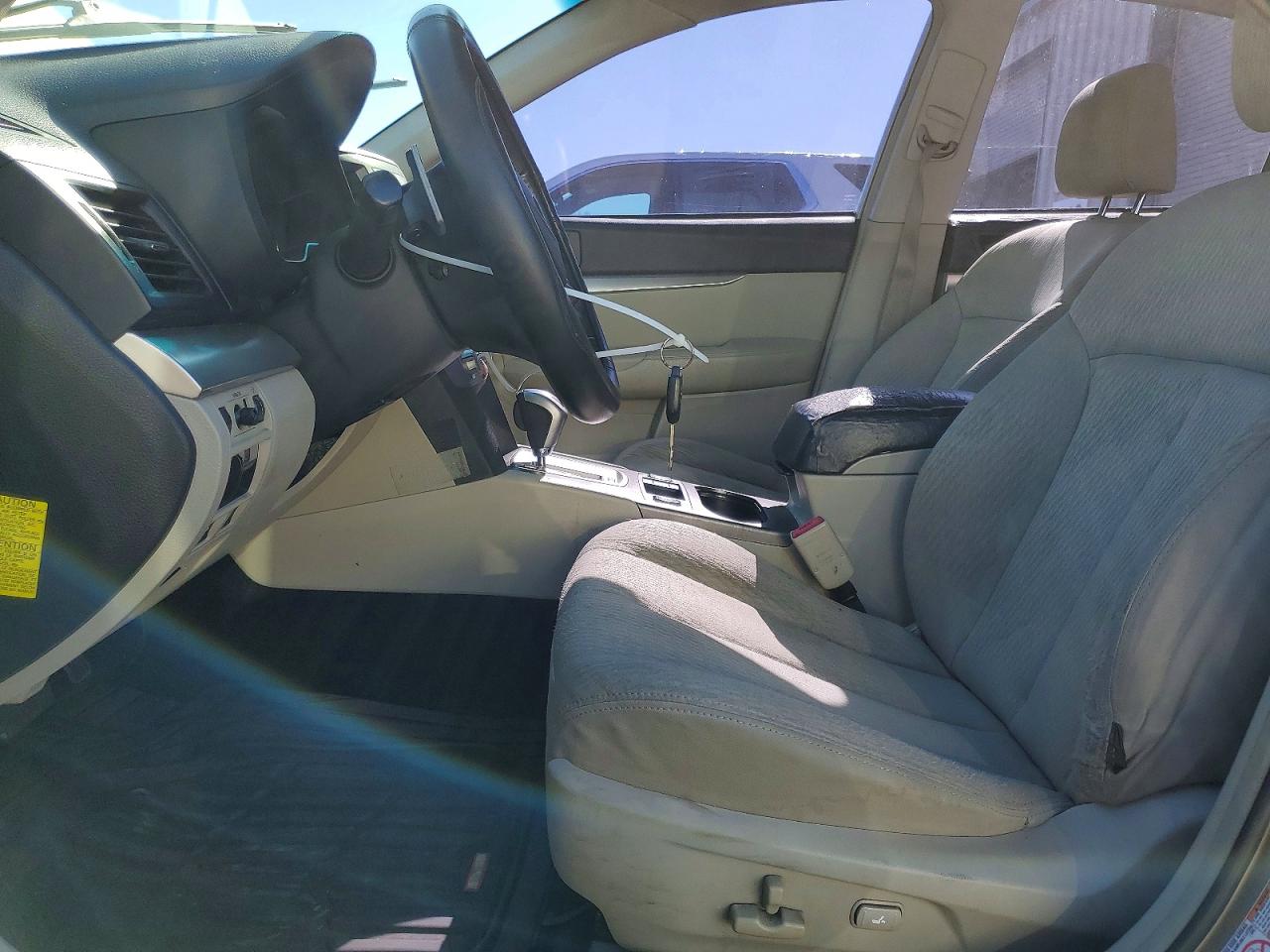 SUBARU LEGACY 2010 — 8