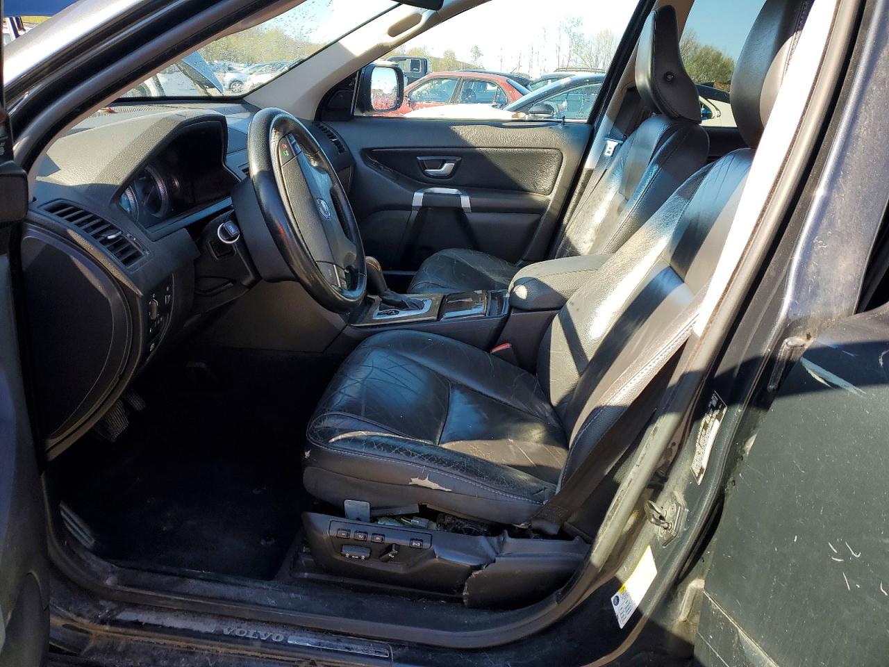 VOLVO XC90 2012 — 8