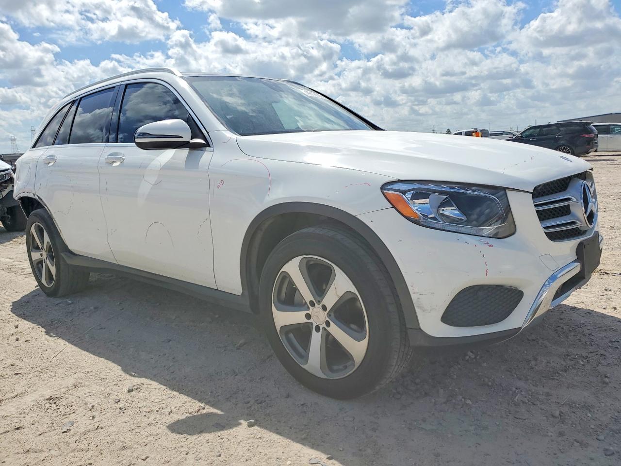 MERCEDES-BENZ GLC 2016 — 5
