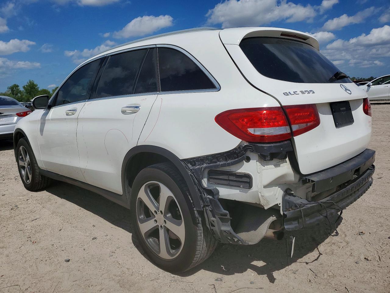 MERCEDES-BENZ GLC 2016 — 3