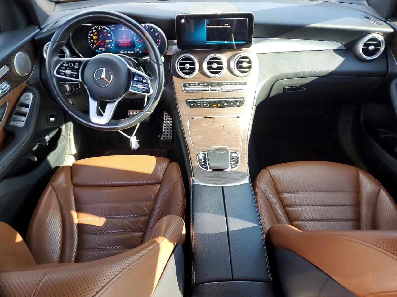 MERCEDES-BENZ GLC 2021 — 9