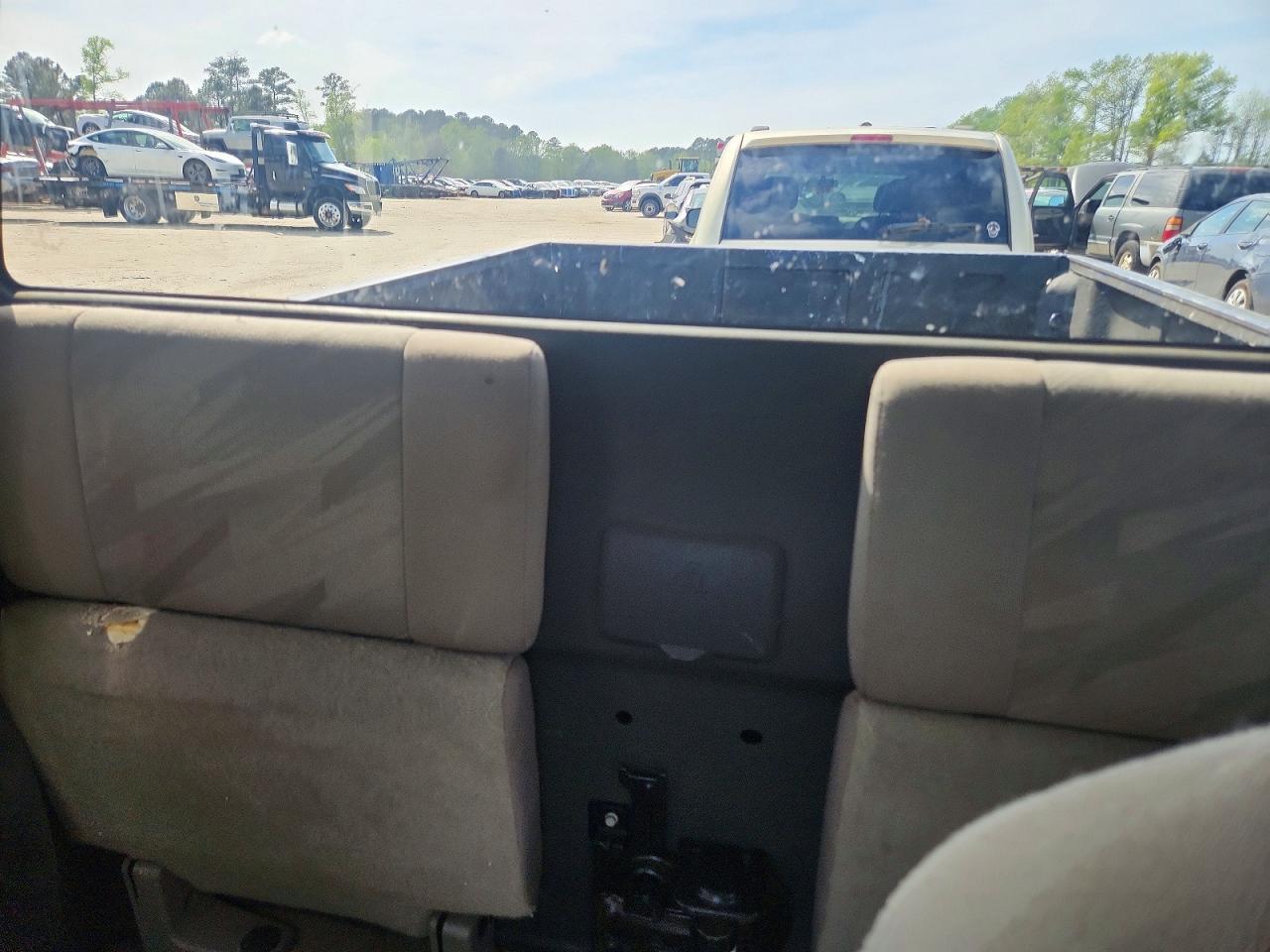 CHEVROLET COLORADO 2005 — 11