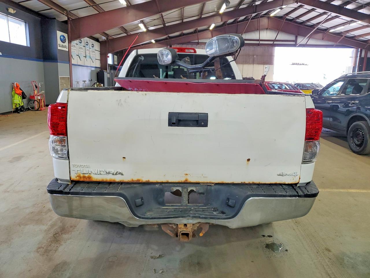 TOYOTA TUNDRA 2012 — 7