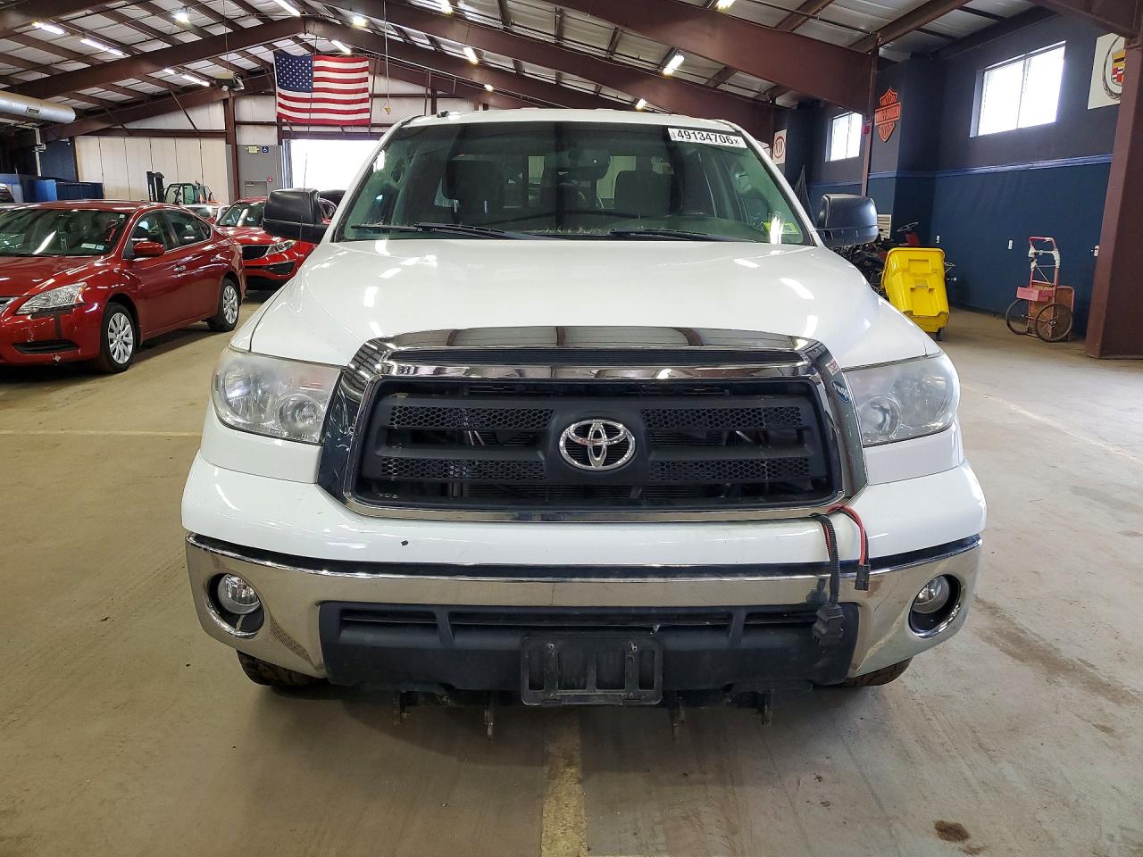 TOYOTA TUNDRA 2012 — 6