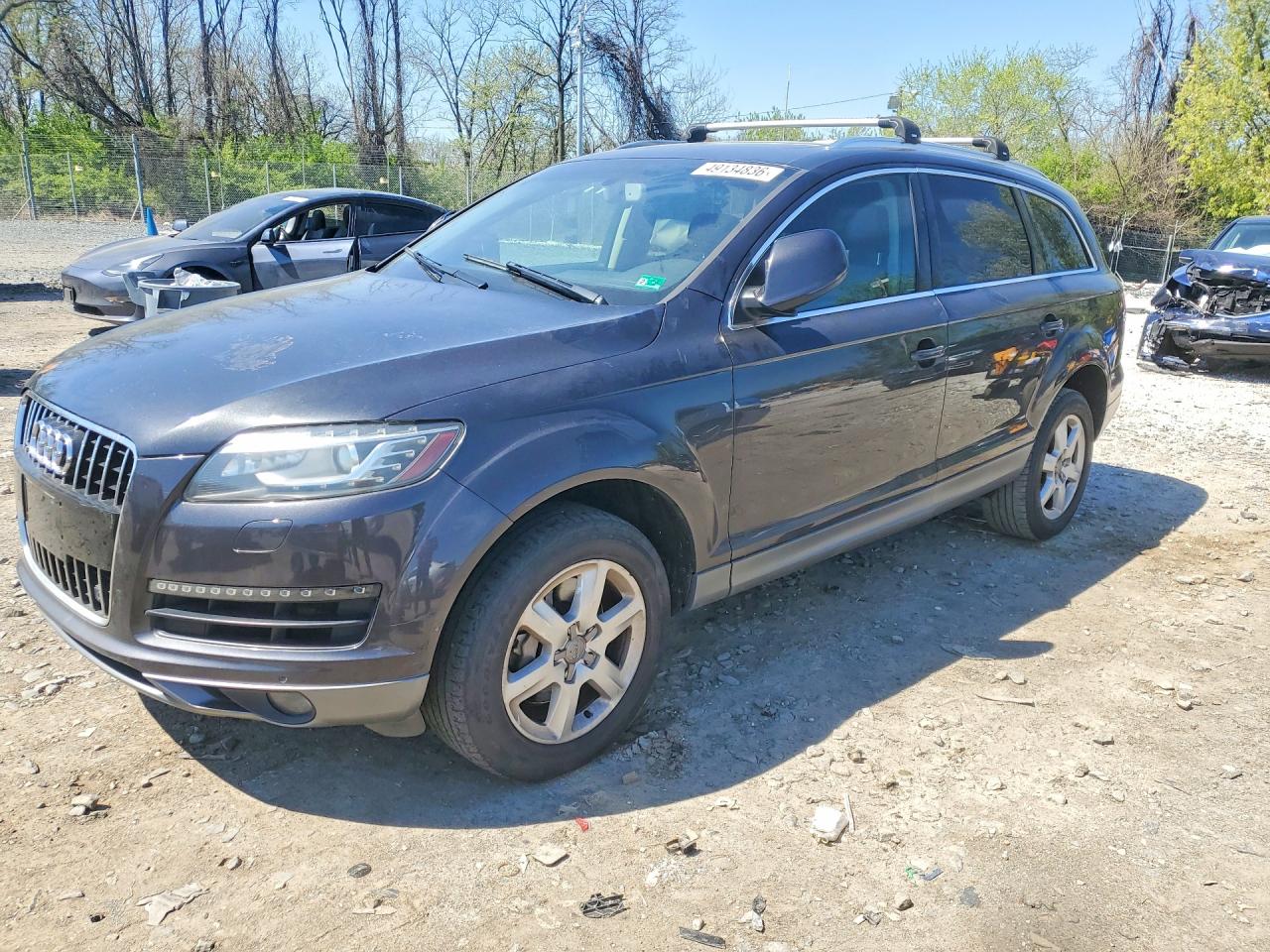 AUDI Q7 2011 — 2