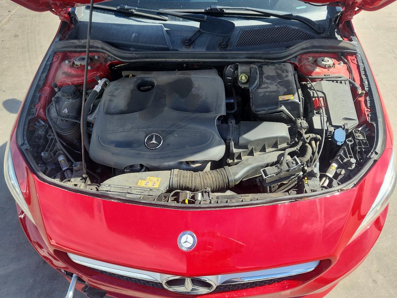 MERCEDES-BENZ CLA 2016 — 12