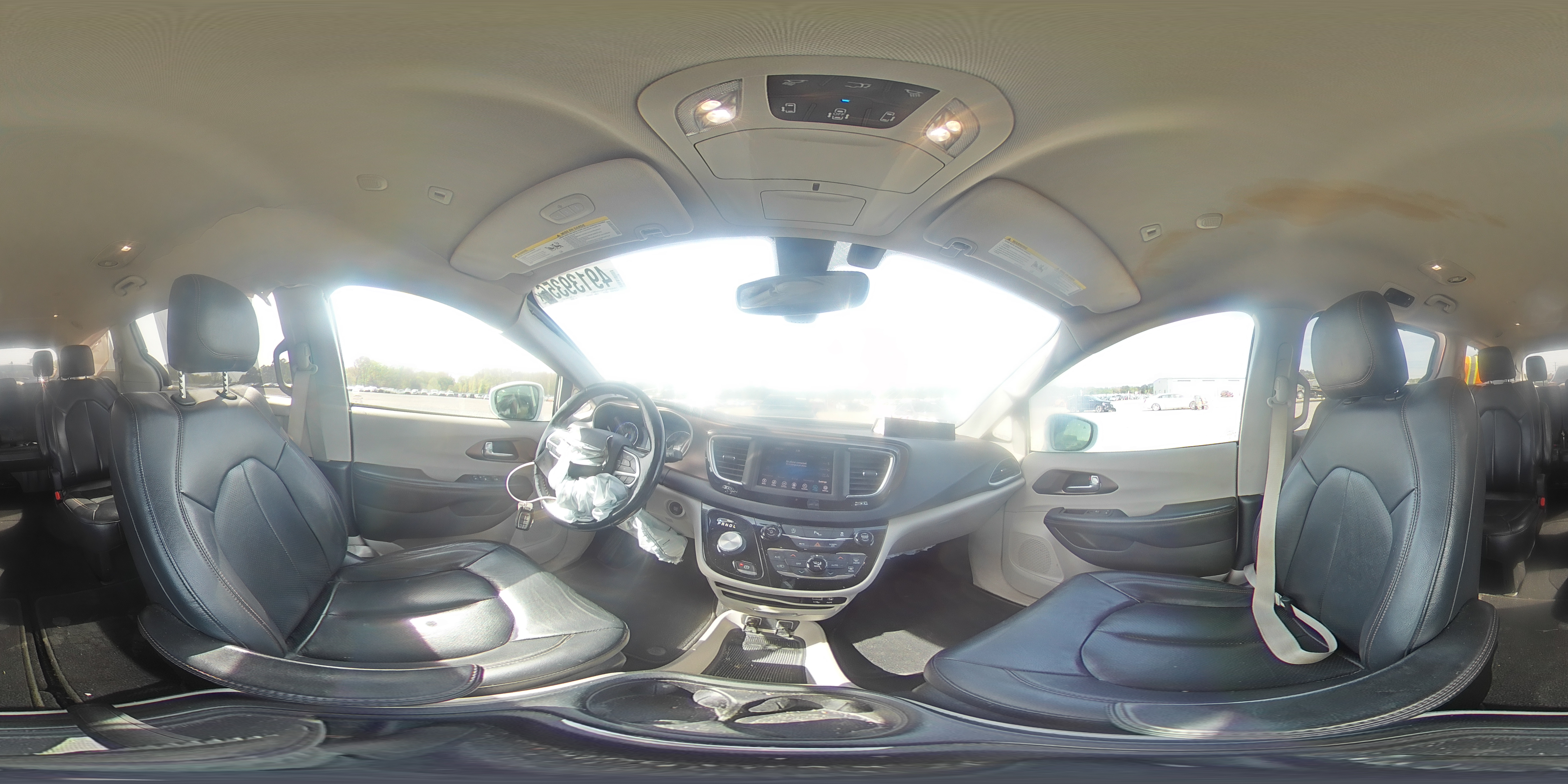 CHRYSLER PACIFICA 2019 — 15