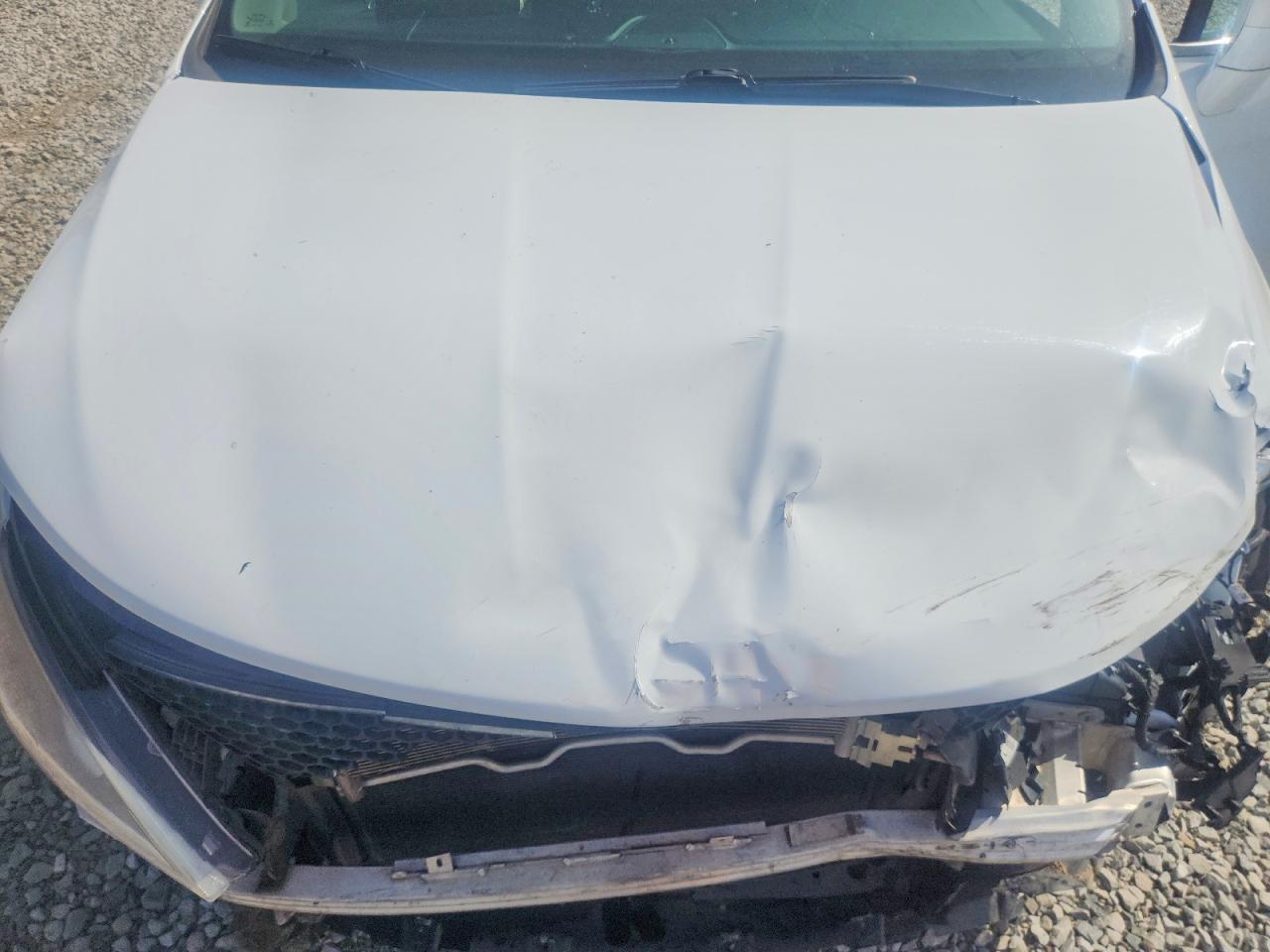 CHRYSLER PACIFICA 2019 — 13