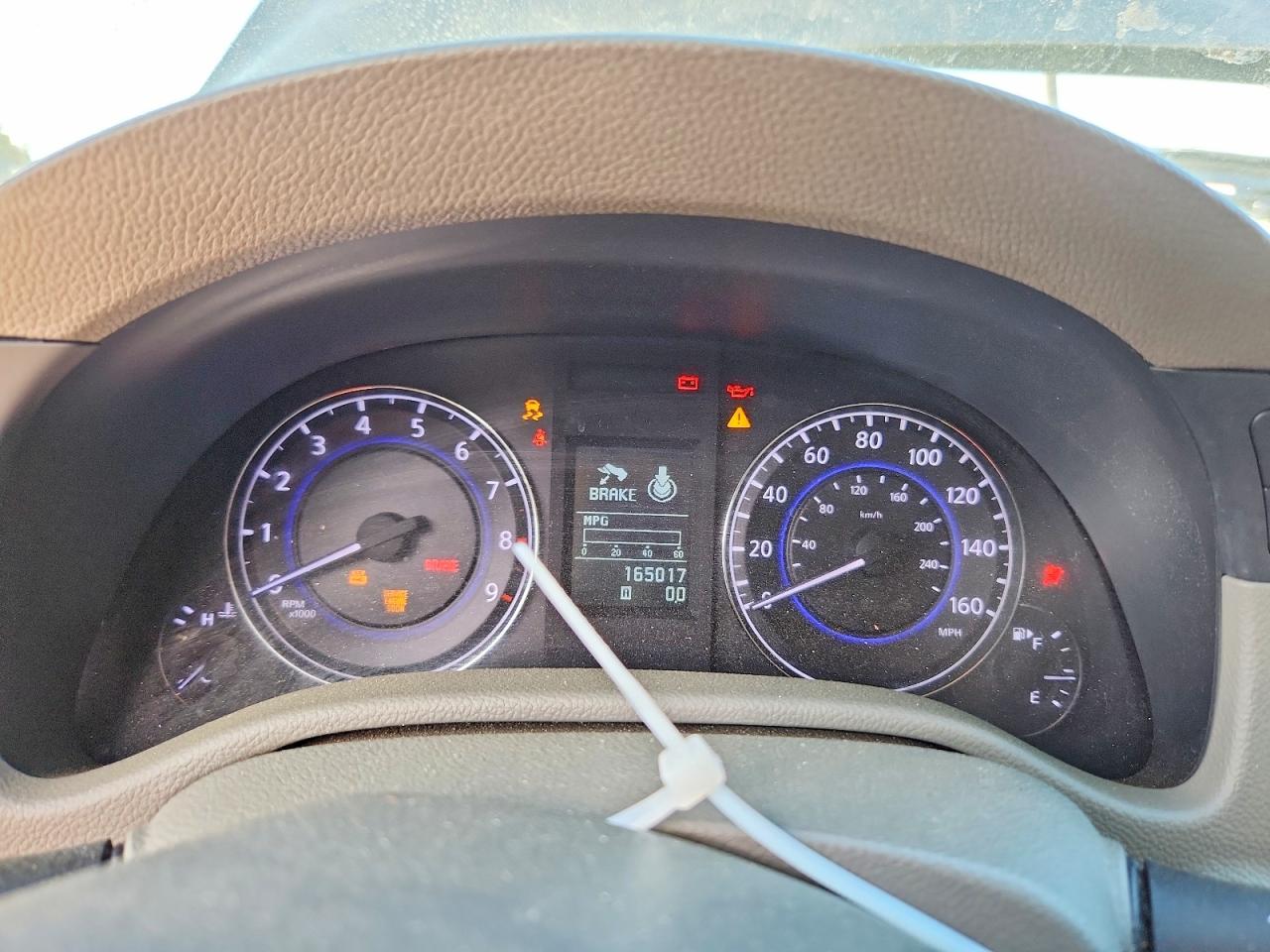 INFINITI G37 CONVERTIBLE 2012 — 10