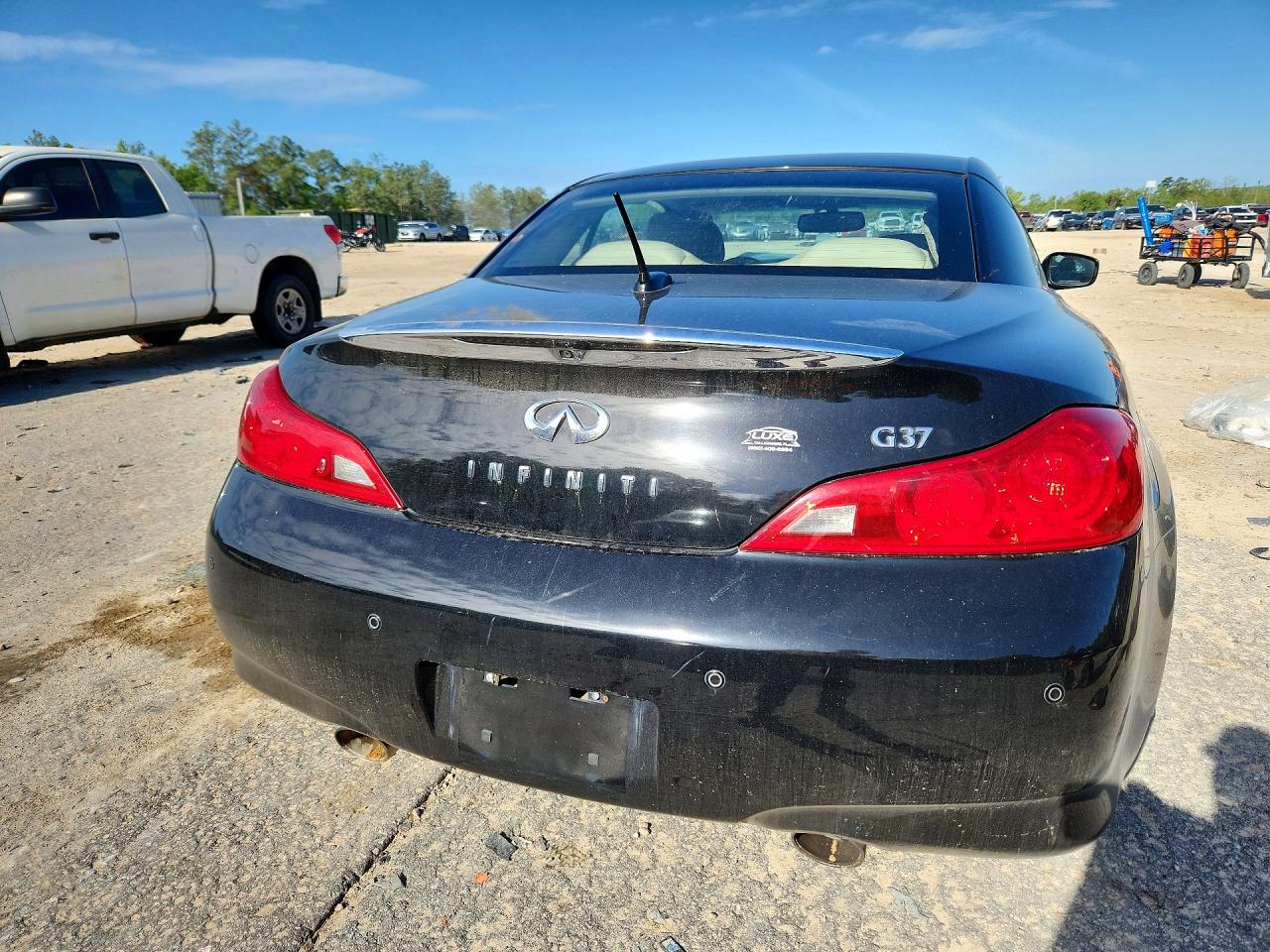 INFINITI G37 CONVERTIBLE 2012 — 7