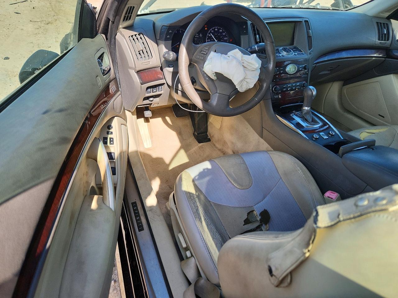 INFINITI G37 CONVERTIBLE 2012 — 9