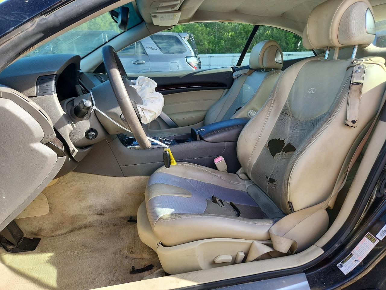 INFINITI G37 CONVERTIBLE 2012 — 8