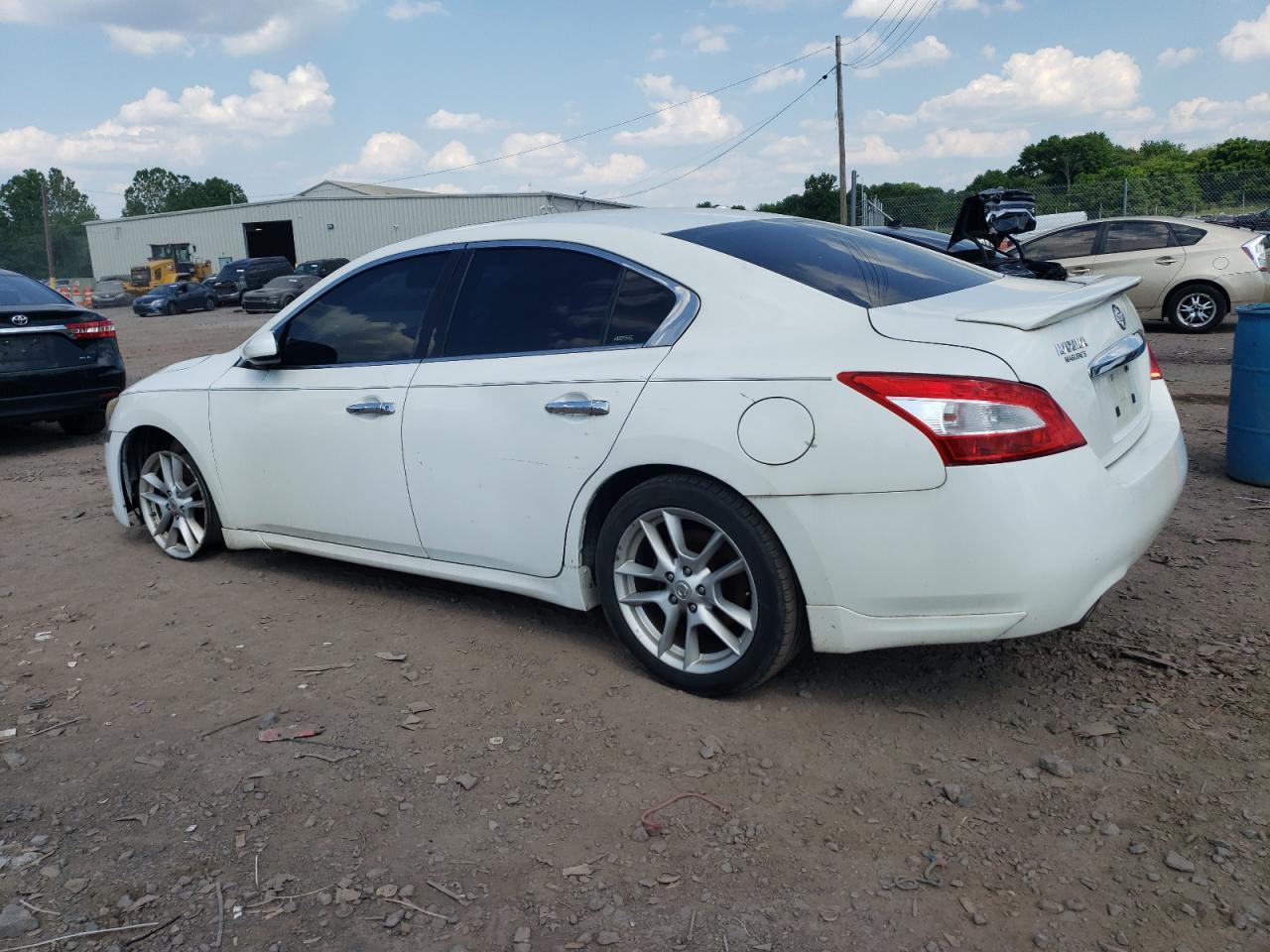 NISSAN MAXIMA 2009 — 3