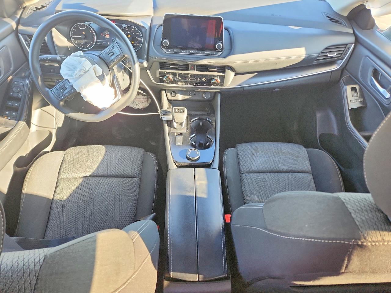 NISSAN ROGUE 2024 — 9