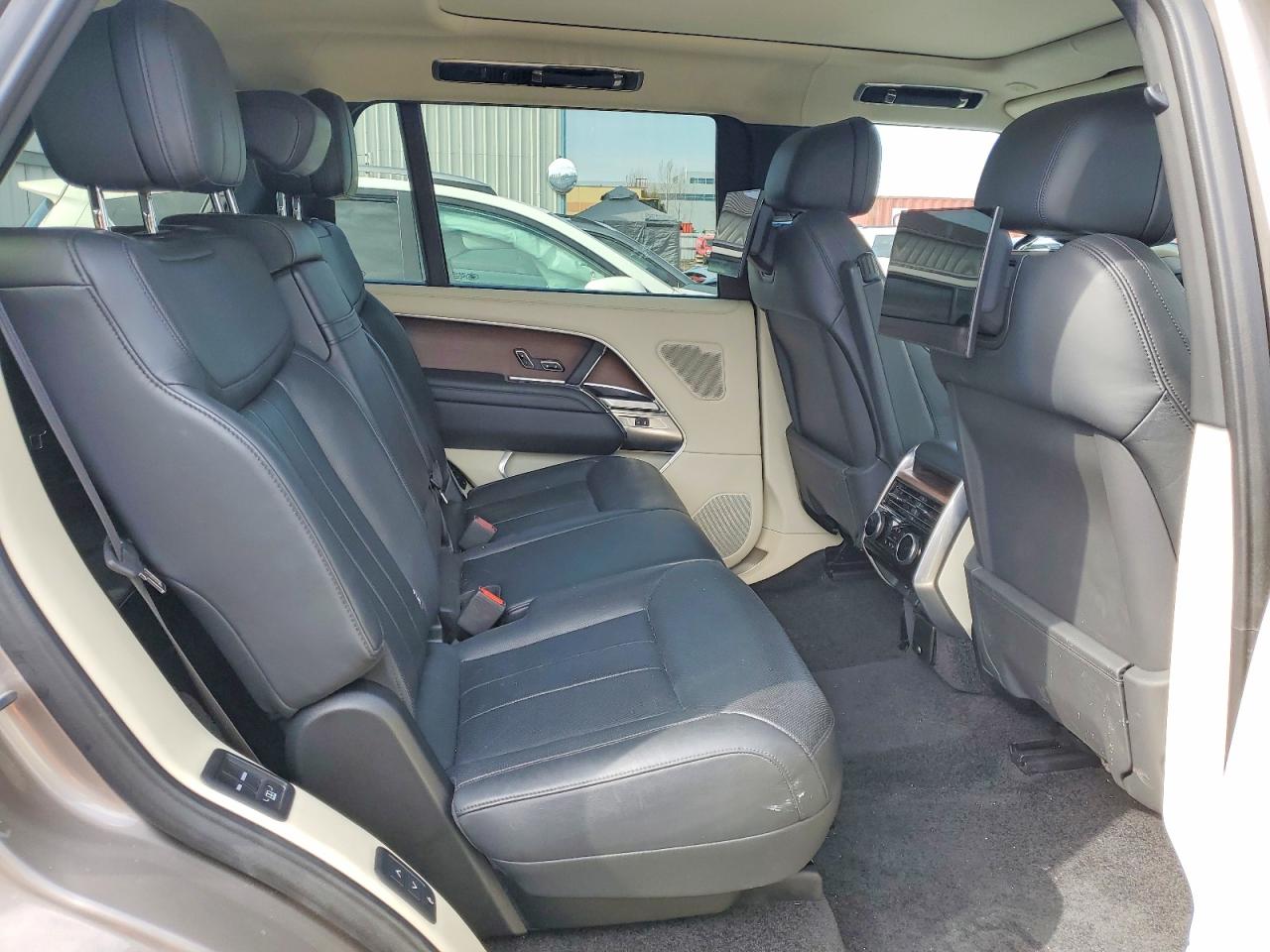 LAND ROVER RANGE ROVER 2023 — 12