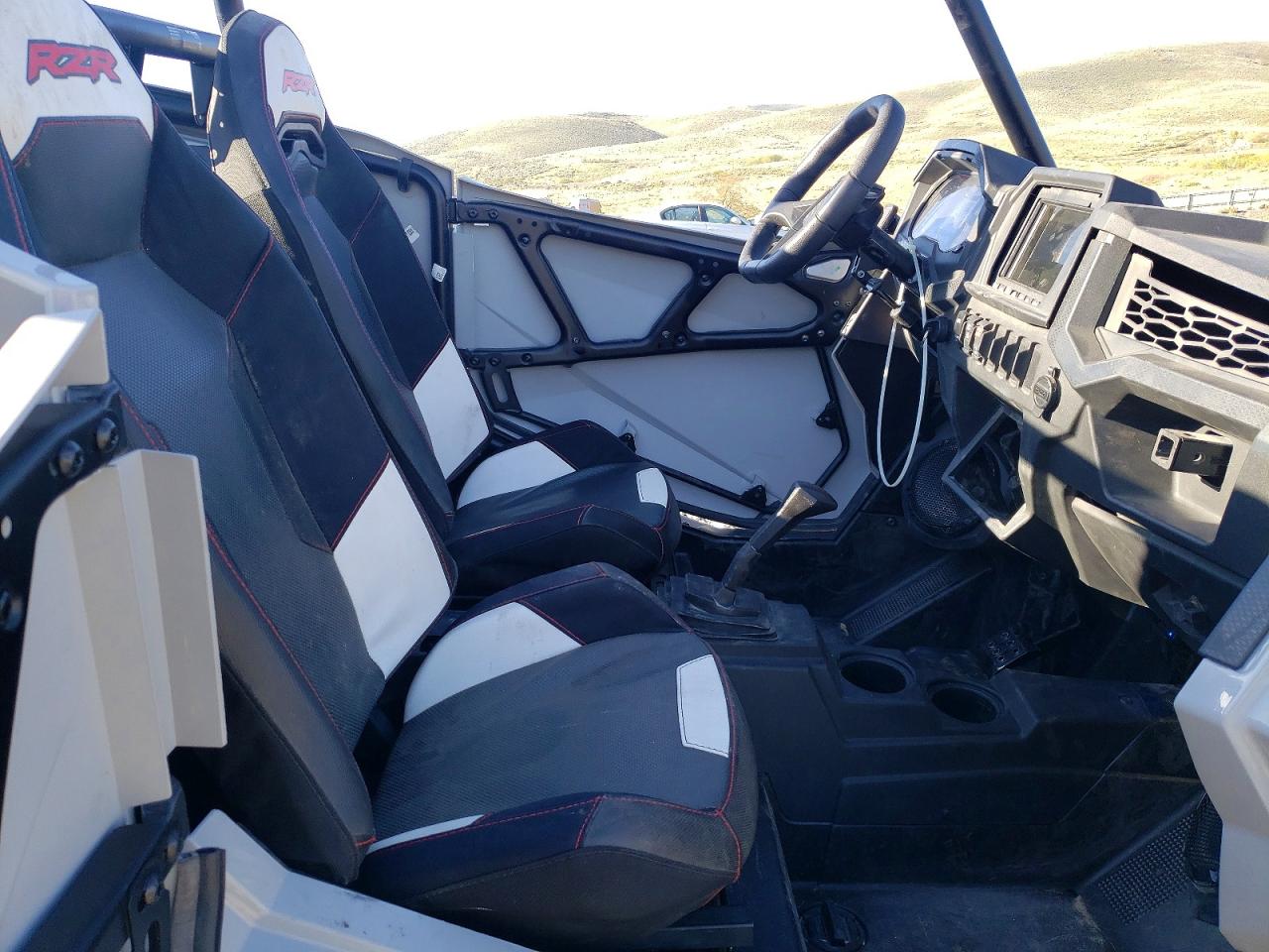 POLARIS RZR 2022 — 7