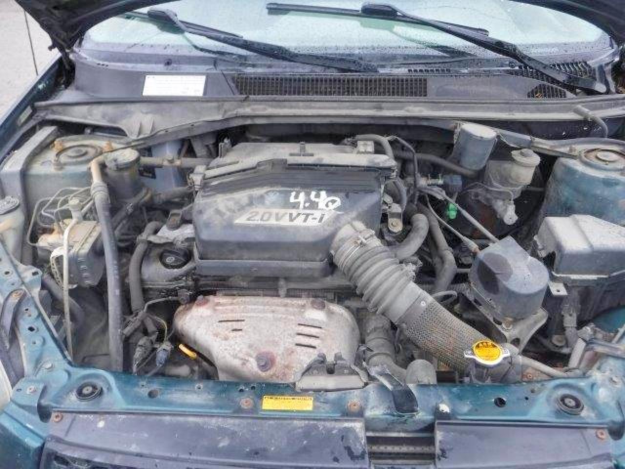TOYOTA RAV4 2002 — 12