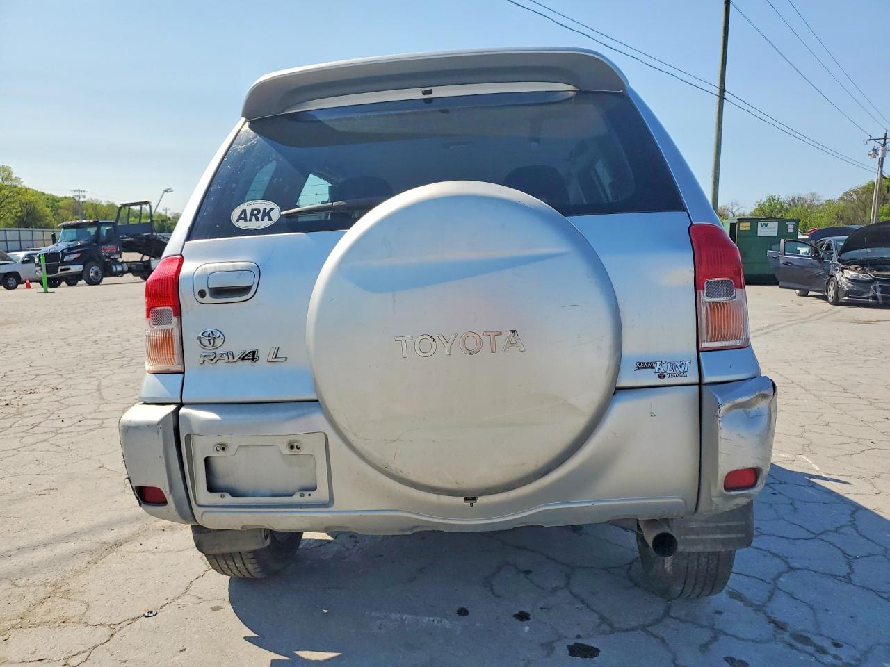 TOYOTA RAV4 2002 — 7