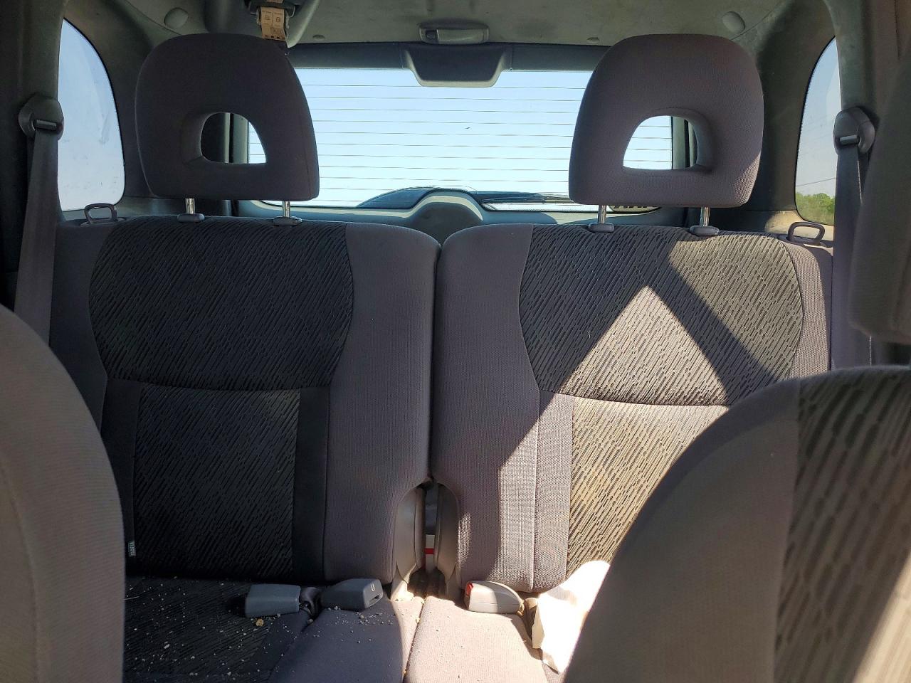 TOYOTA RAV4 2002 — 11