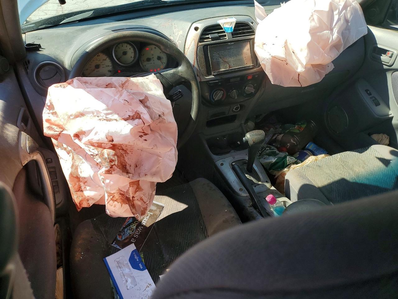TOYOTA RAV4 2002 — 9