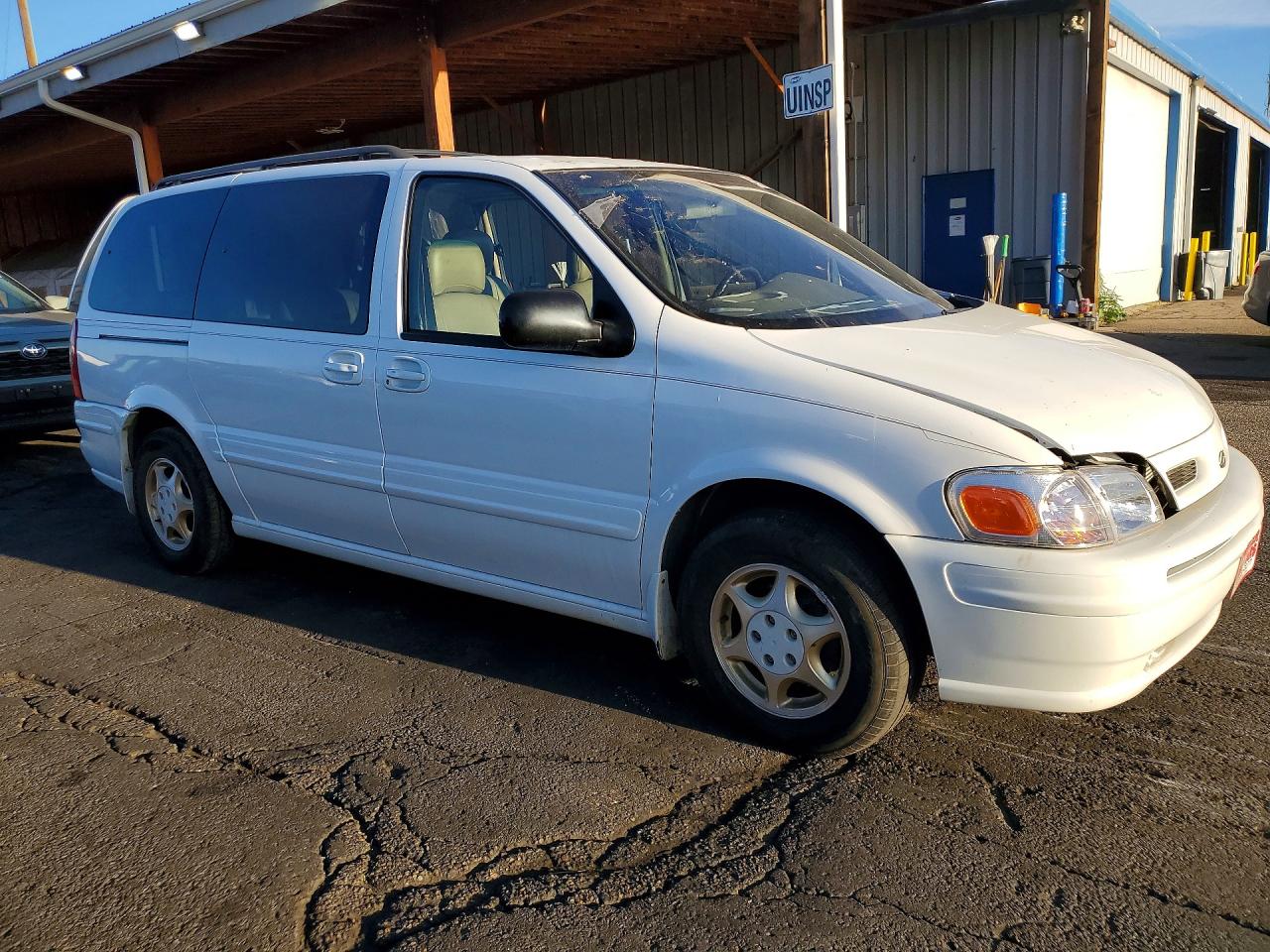 OLDSMOBILE SILHOUETTE 2000 — 5