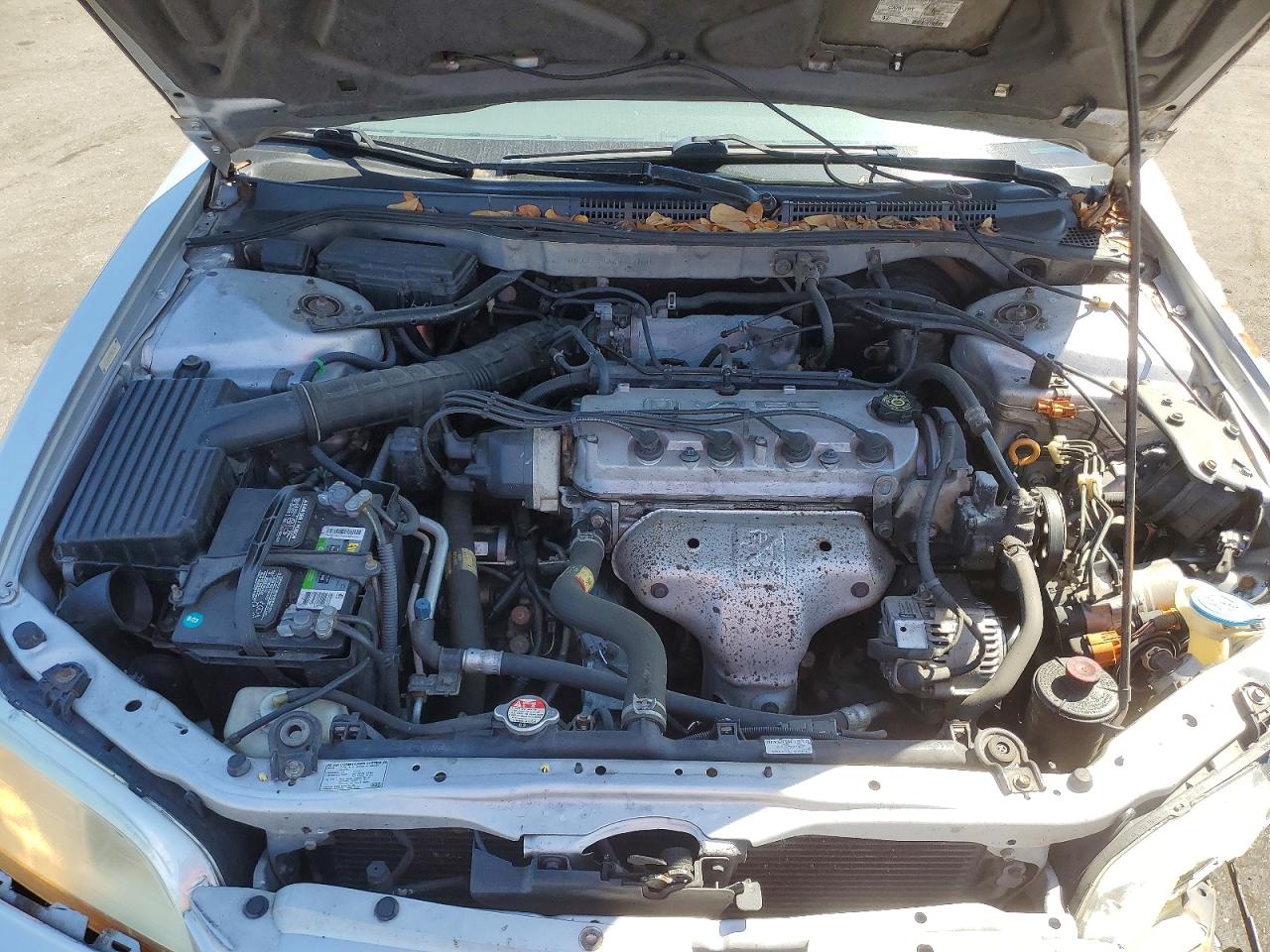 HONDA ACCORD 2002 — 12