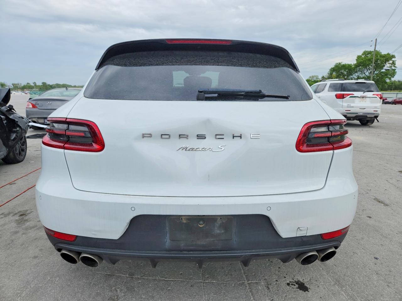 PORSCHE MACAN 2017 — 7