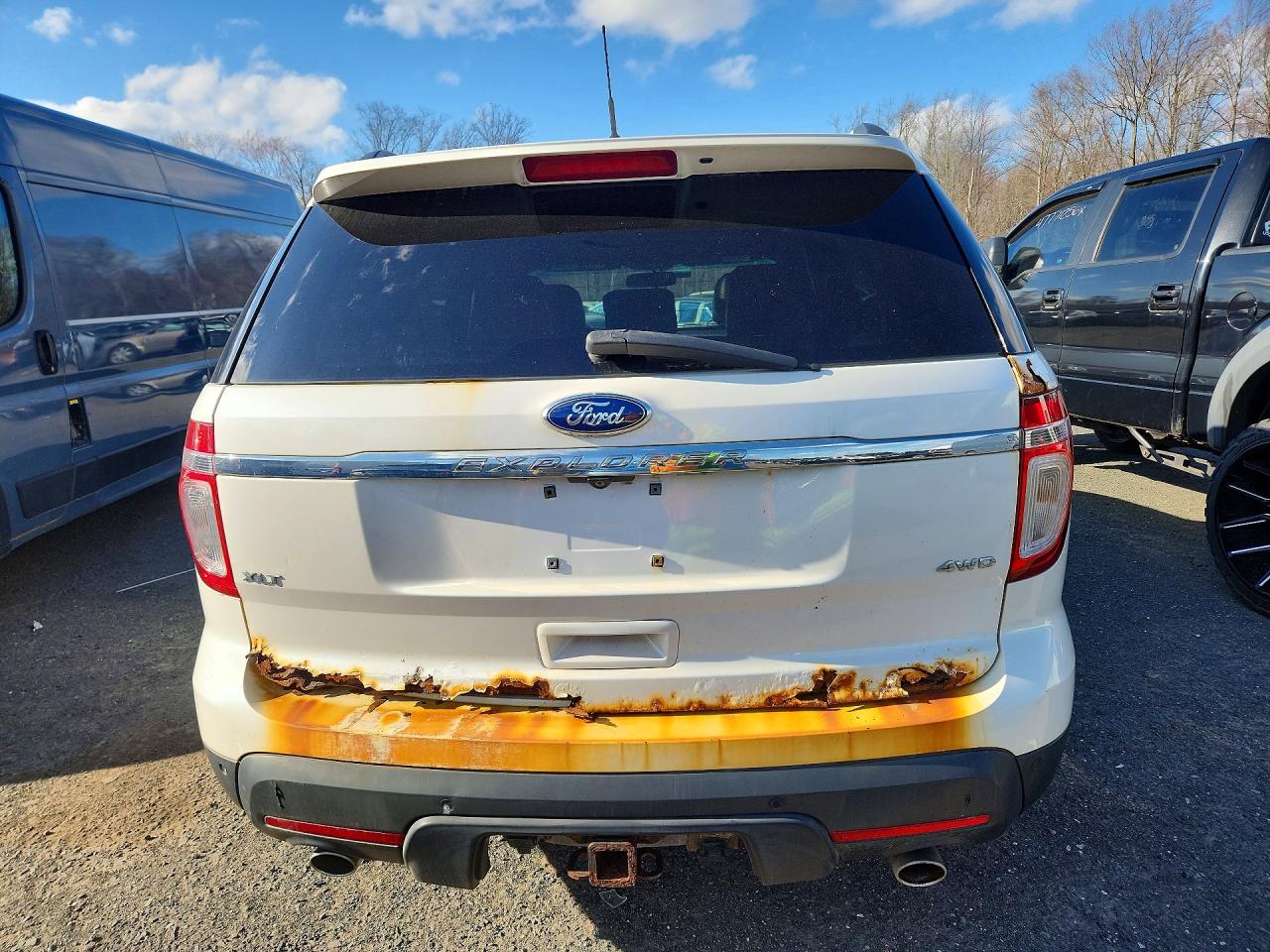 FORD EXPLORER 2013 — 7