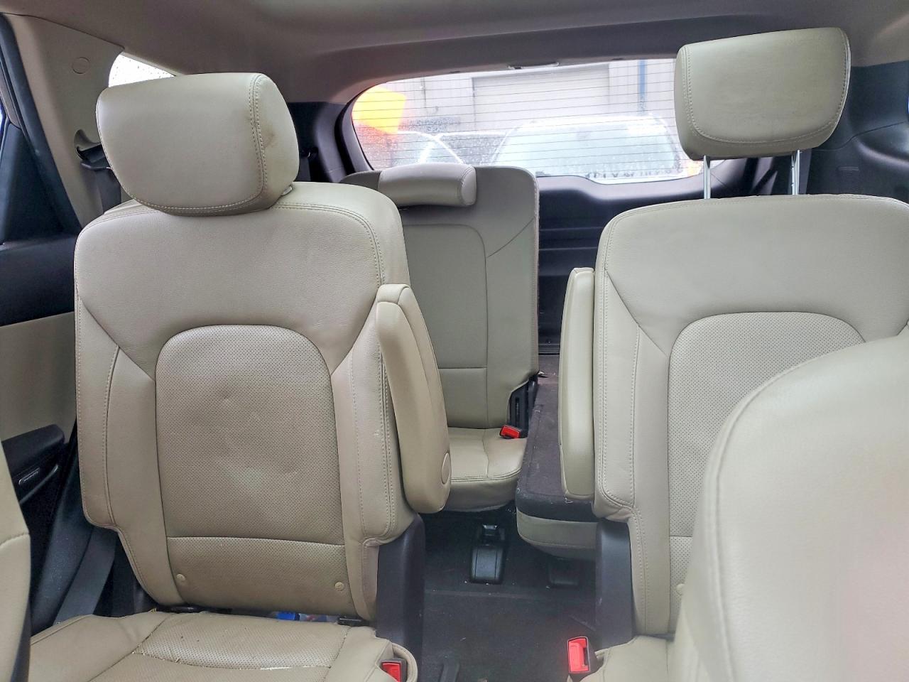 HYUNDAI SANTA FE 2017 — 11
