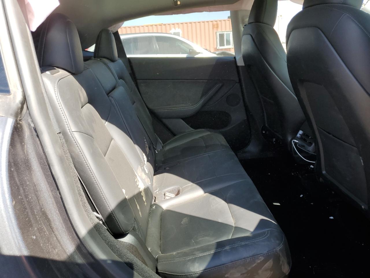 TESLA MODEL Y 2024 — 11