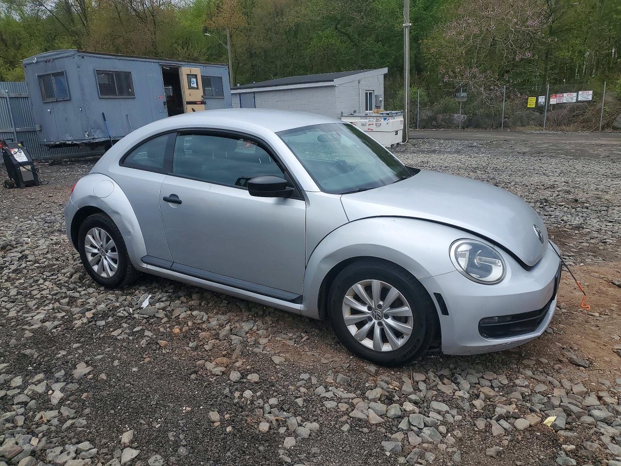 2013 VOLKSWAGEN BEETLE