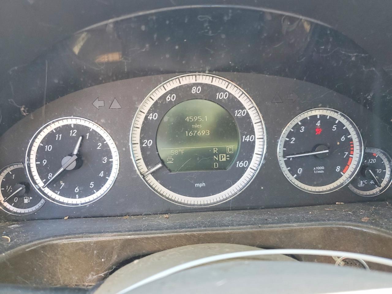 MERCEDES-BENZ E 2010 — 10