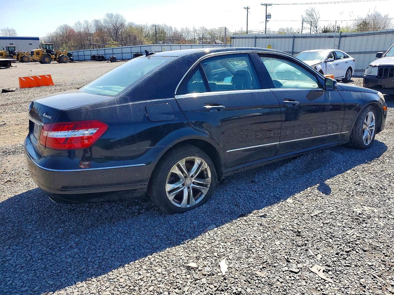 MERCEDES-BENZ E 2010 — 4