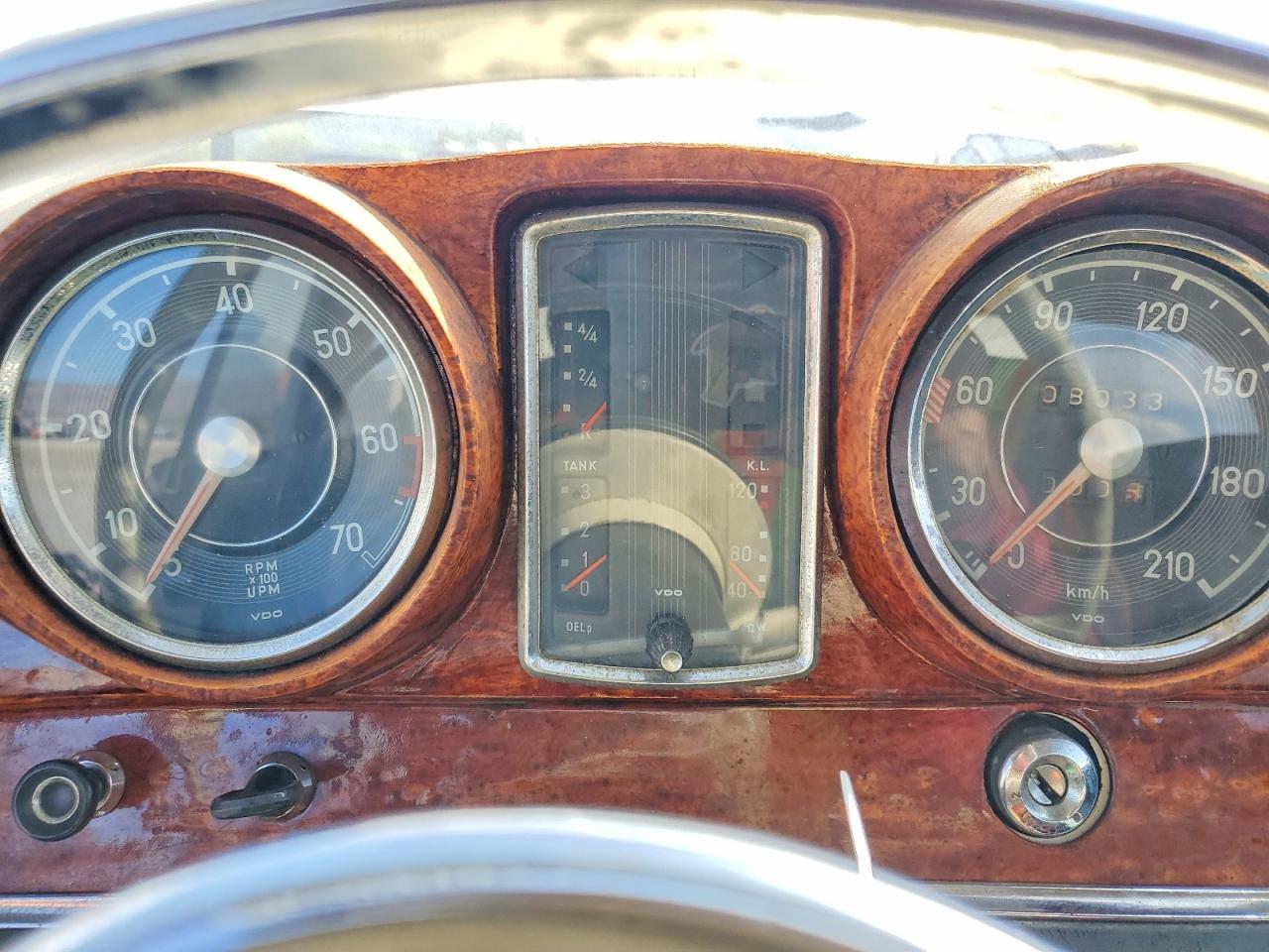 MERCEDES-BENZ A-CLASS 1963 — 10