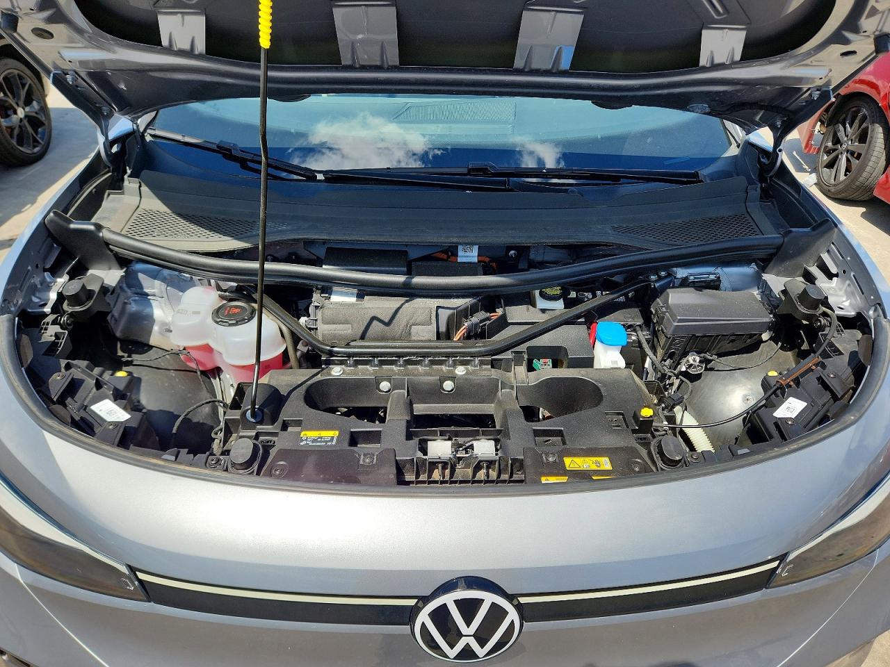 VOLKSWAGEN ID.4 2023 — 13